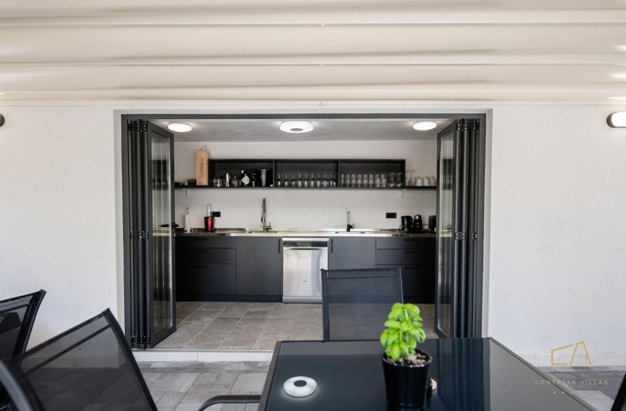 Luxury Apartments In Villa Curiera Malinska Chambre photo
